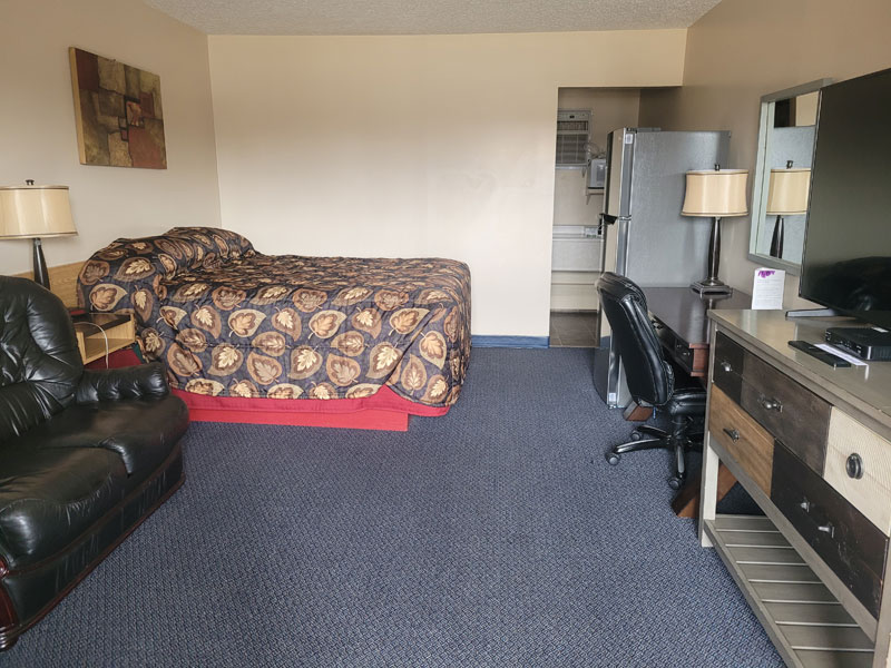 Room at Dockside Inn Cold Lake